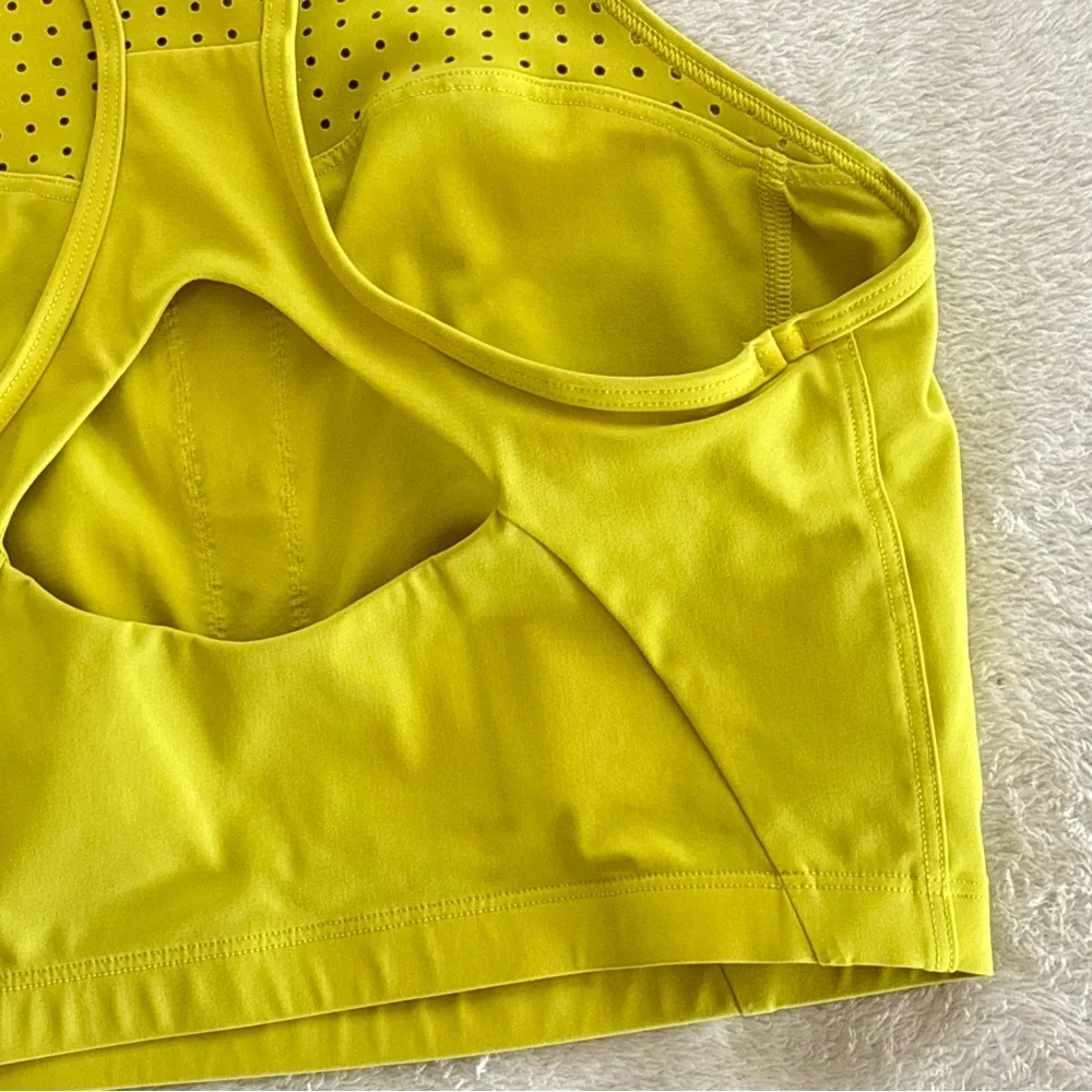 Lululemon Unleash Strength Sports Bra *Medium Support Yellow Serpentine Size 6